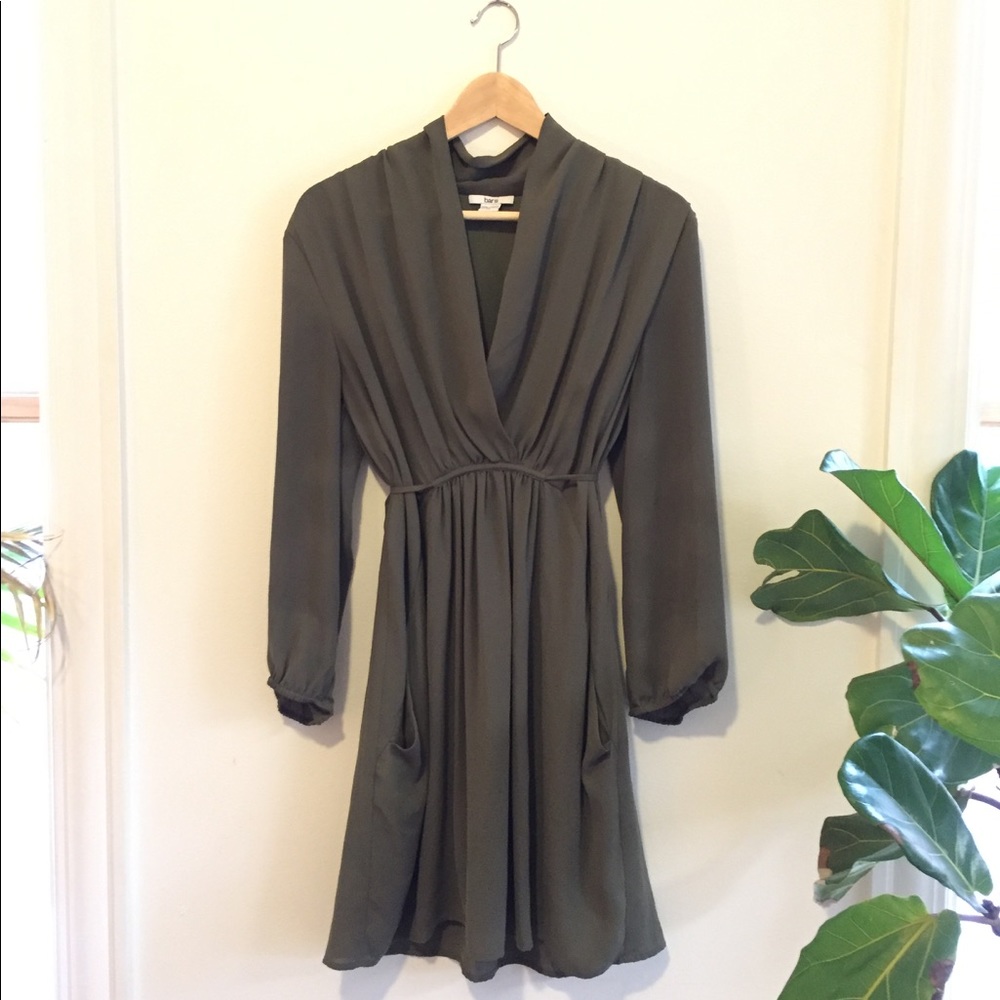 Bar III green dress with pockets